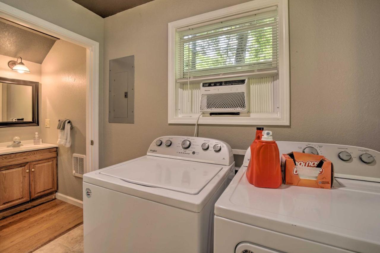 Cozy Whittier Cabin And Yard And Hot Tub, Pets Welcome מראה חיצוני תמונה