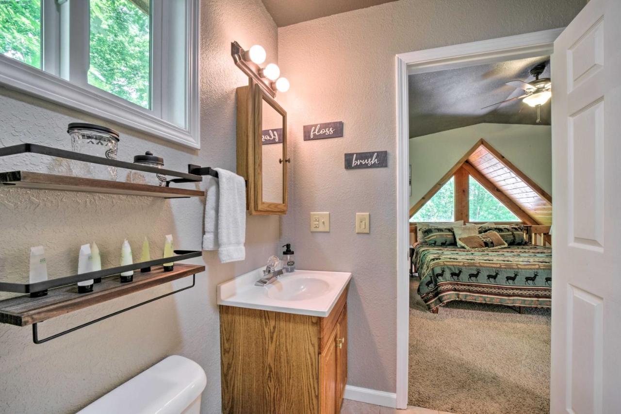 Cozy Whittier Cabin And Yard And Hot Tub, Pets Welcome מראה חיצוני תמונה
