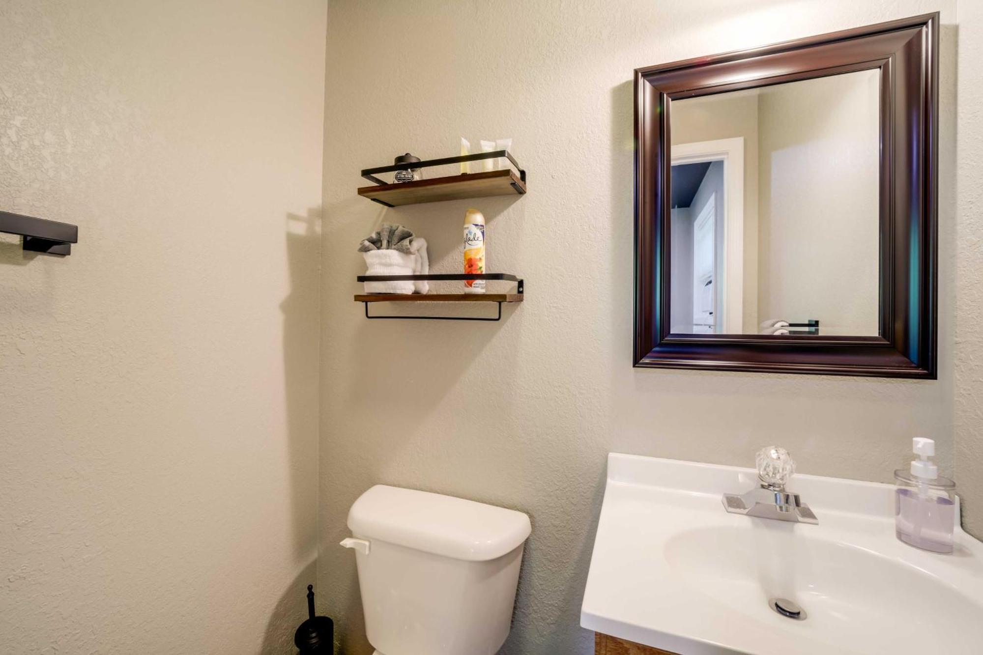 Cozy Whittier Cabin And Yard And Hot Tub, Pets Welcome מראה חיצוני תמונה