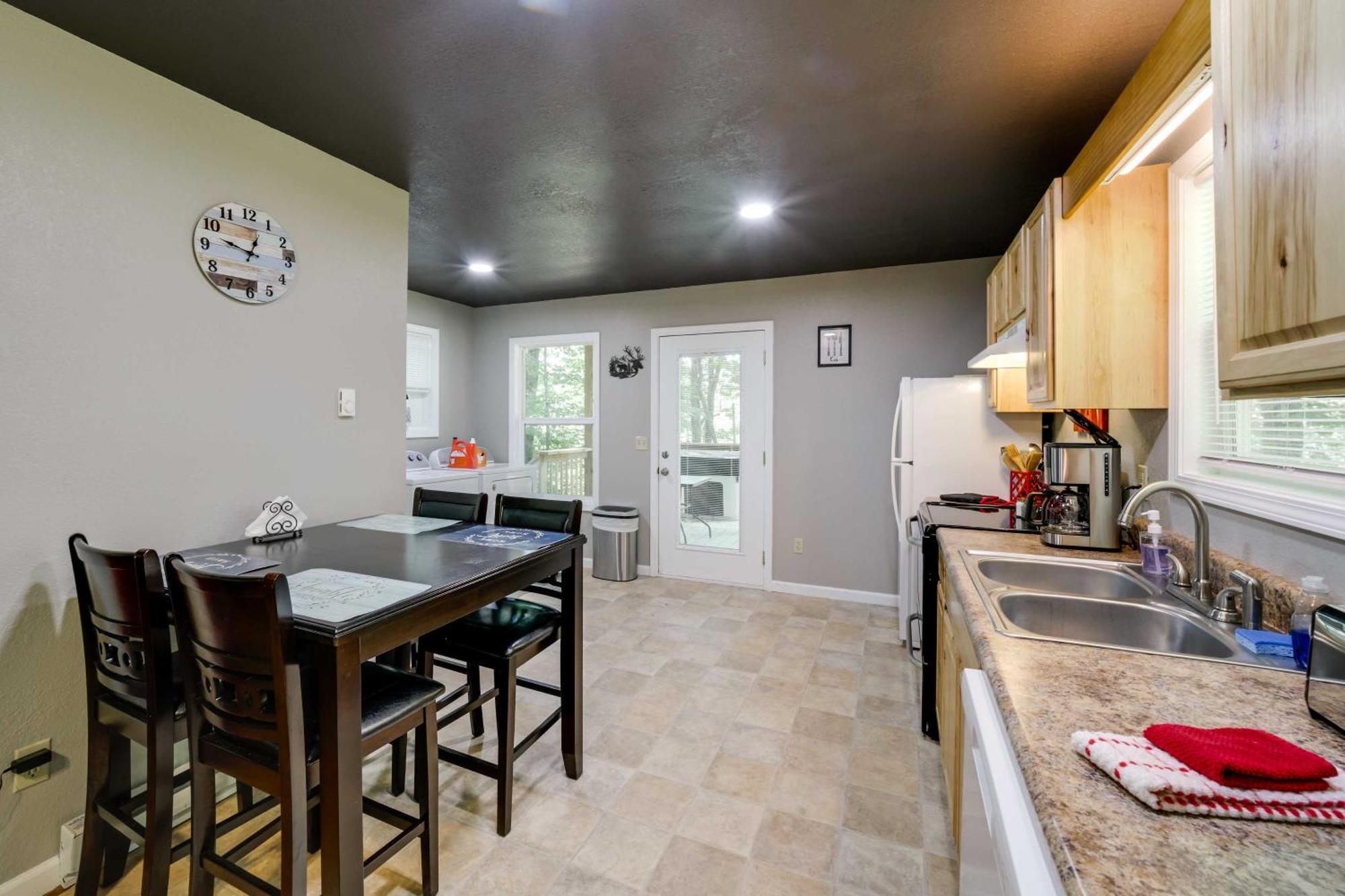 Cozy Whittier Cabin And Yard And Hot Tub, Pets Welcome מראה חיצוני תמונה