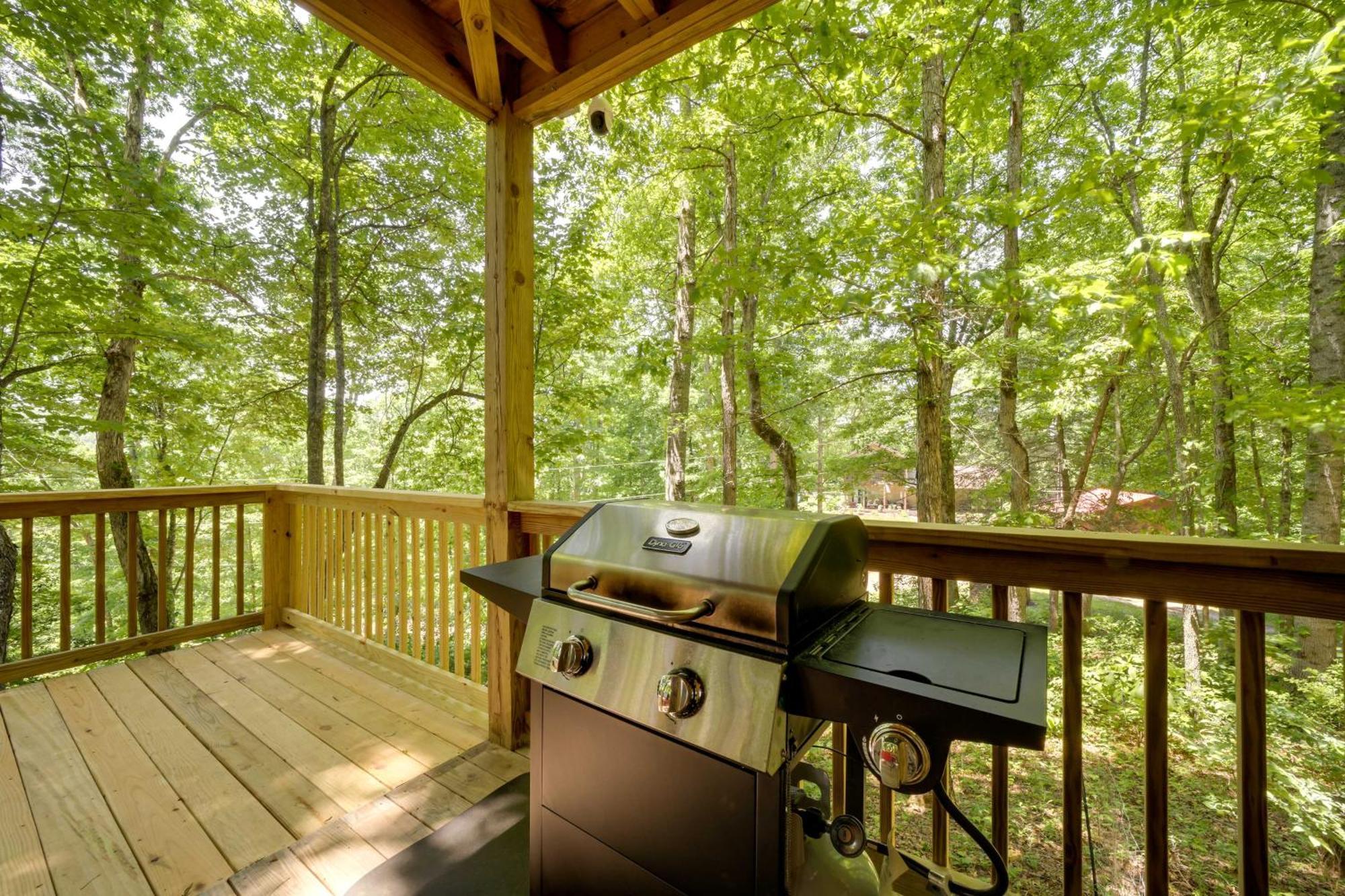 Cozy Whittier Cabin And Yard And Hot Tub, Pets Welcome מראה חיצוני תמונה